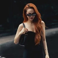 Minh Hằng ( Chẹo Bé Hi)