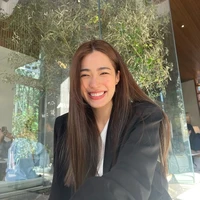 LingLing Sirilak Kwong - Cô -