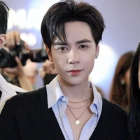 Lê quang hùng