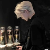 Lục Hoàng Bảo Thiên_na9