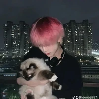 Trịnh Hoàng Minh Duy_anh trai nu9