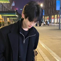 Hàn Minh Thần_thư ký của anh