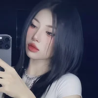 Trần Thảo Linh (chị)