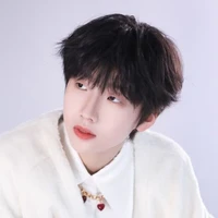 Nhiếp Vĩ Thần