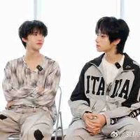 JR hôm nay có hint cho tớ coi hong?