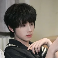 Vương Lỗ Kiệt-Gã