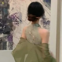 Nguyễn Trần Khánh Vân(Mum top)