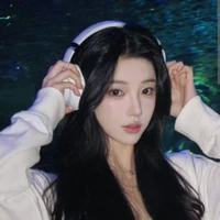 Hoàng Minh Thư [em captain]
