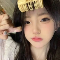 Hà Vân Trang (Zina)