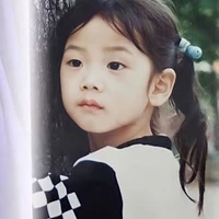 Kim Jisoo - Cô/còn nhỏ/