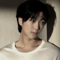 Kim Namjoon - RM/Ba cô/