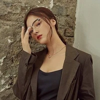 Nancy Jowel Mcdonie - Chị