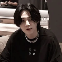 Min Yoongi - Suga