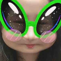 Rina>•<