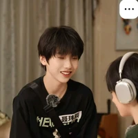 Nhiếp Vĩ Thần