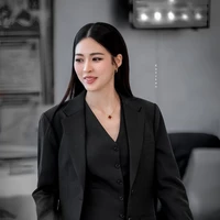 Lingling Kwong