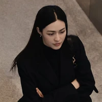 Lingling Kwong [BT Becky]