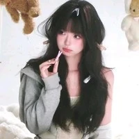 linh ( cô giáo lớp)