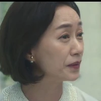 Phu nhân nghị sĩ Lee