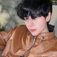 Lê quang hùng