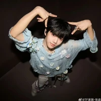 Trương Hàm Thuỵ _ T_