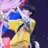 Tả Kỳ Hàm - nhỏ