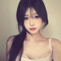 Lục Ý Phương Thanh ( Em gái Cẩm Hoa)