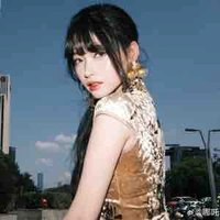 Khương Minh Tú_mẹ anh