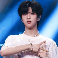 Trương Hàm Thụy_y