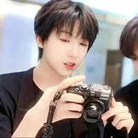 Dương Bác Văn-hắn