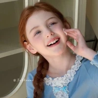 Federica Volkov (bé)