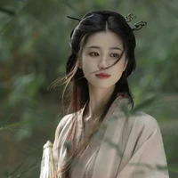 Liễu Mộng- kế mẫu nàng