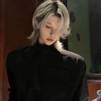 Choi Jiyun - em gái anh