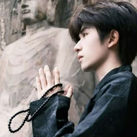 Gia Quốc ( bố của Q.Anh)