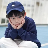 Hàn Lục Nam ( lúc ngỏ 6 tuổi )