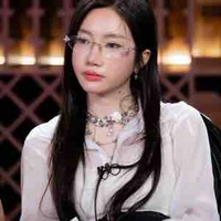 • Khươn Hoàn Mỹ