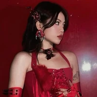 Nguyễn Thảo Linh︱Tlinh╵⁰⁰