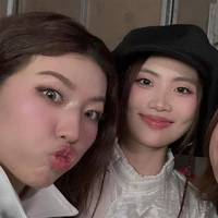 (au) 𝘝𝘺𝘪𝘳𝘢𝘯𝘢 𐙚