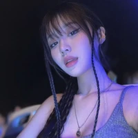 Hansara_chị
