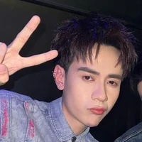 Lê quang hùng