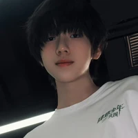 Nhiếp Vĩ Thần