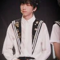 Nhiếp Vĩ Thần_T_