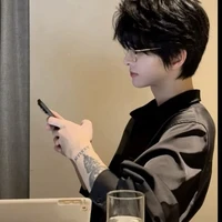 Hoàng Nguyên Lâm-Alpha