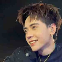 Lê quang hùng