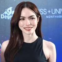 charlotte bạn thân của Yoko
