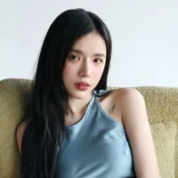 Nguyễn Hoàng Lan/@lyly