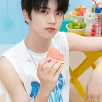 Trương Hàm Thuỵ-cậu²