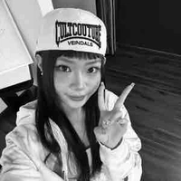 Nguyễn Lê Ngọc Ánh Sáng ( S )