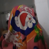 Author trong cái mền màu hường:))