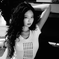 Kim Jennie (Em)